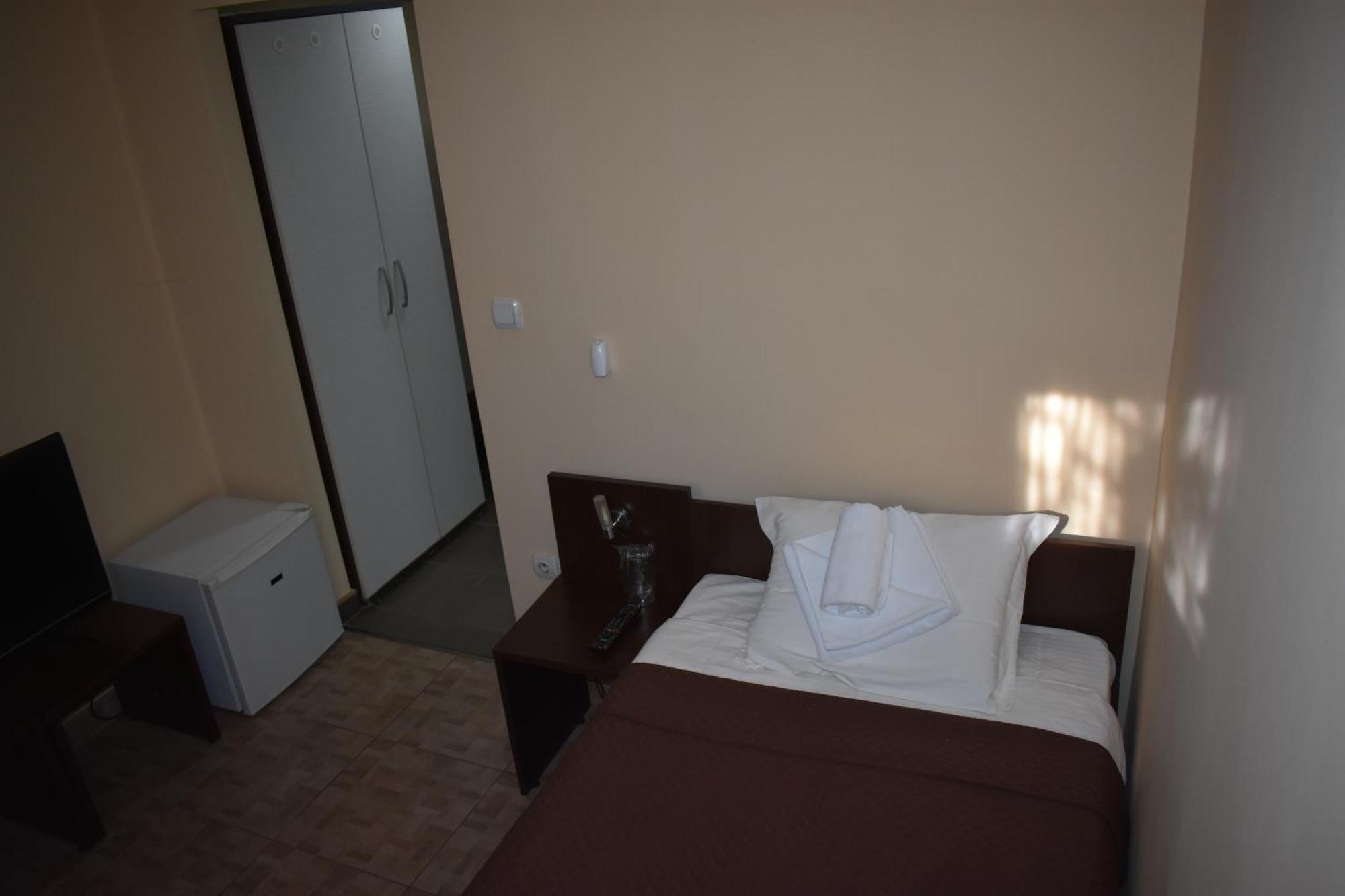 Garni Hotel Lion Ягодина Екстер'єр фото