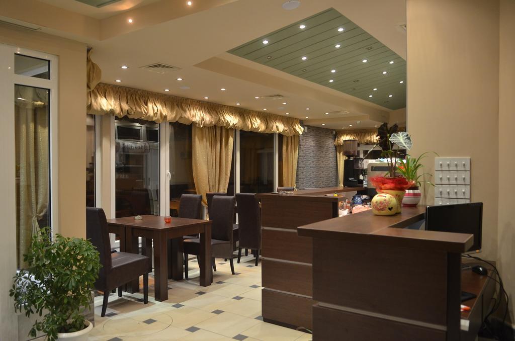 Garni Hotel Lion Ягодина Екстер'єр фото